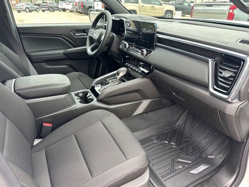 New 2025 GMC Canyon Elevation w/ Convenience Package image 12