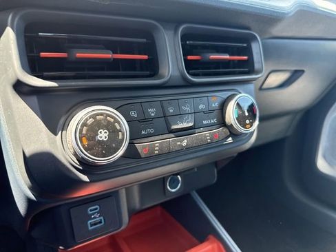 Certified 2024 Ford Maverick XLT w/ XLT Luxury Package FWD image 36