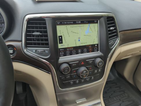Used 2018 Jeep Grand Cherokee Limited w/ Trailer Tow Group IV AWD/4WD image 6
