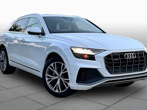 Used 2021 Audi Q8 Premium Plus w/ Premium Plus Package AWD/4WD image 3