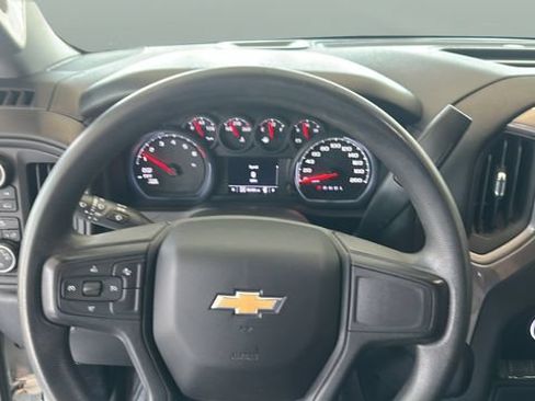 Used 2022 Chevrolet Silverado 1500 Custom AWD/4WD image 14