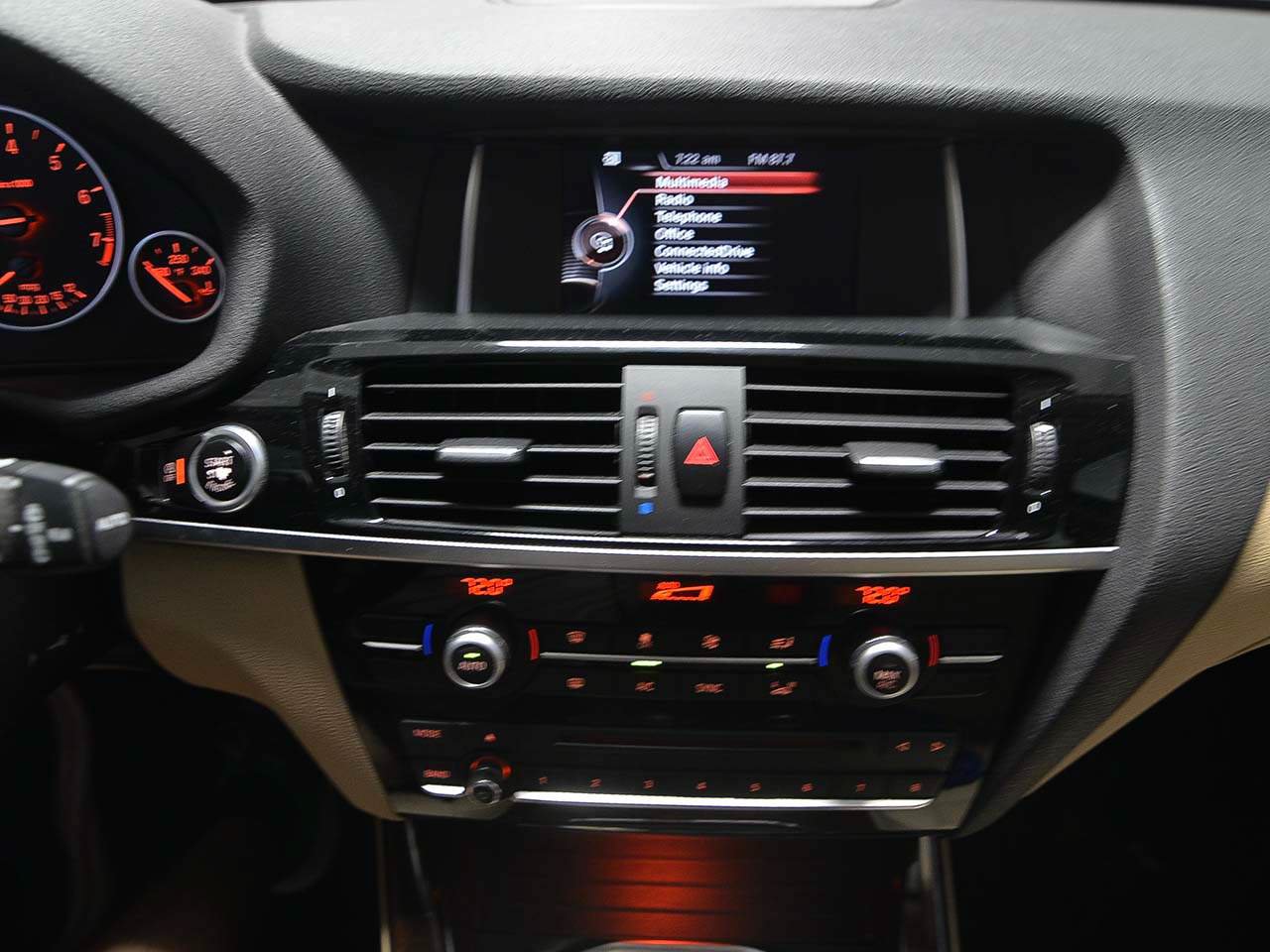 Used 2017 BMW X3 sDrive28i RWD image 15