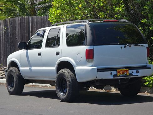 Used 2001 Chevrolet Blazer LS w/ Driver Convenience Pkg AWD/4WD image 6