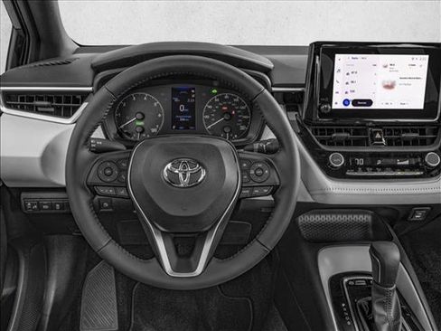 Used 2026 Toyota Corolla SE FWD image 4