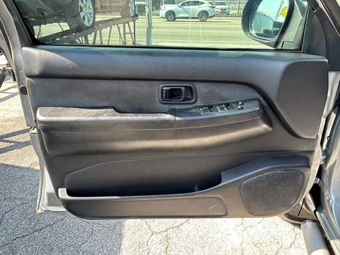 Used 2001 Nissan Pathfinder SE RWD image 8