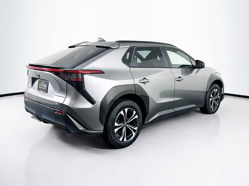 Used 2024 Toyota bZ4X XLE w/ Weather Package image 9