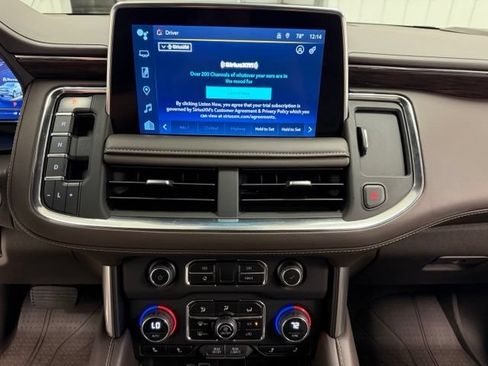 Certified 2023 Chevrolet Suburban Z71 w/ Luxury Package AWD/4WD image 11