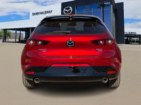 New 2026 MAZDA MAZDA3 Hatchback w/Premium Plus Pkg image 6