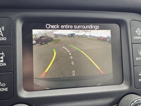 Used 2018 Jeep Compass Latitude image 8