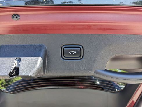 Certified 2025 Kia Sportage SX image 13