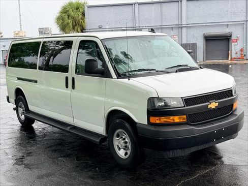 Used 2023 Chevrolet Express 3500 LS RWD image 13
