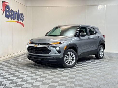 New 2026 Chevrolet TrailBlazer LS image 2