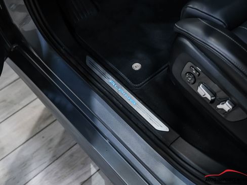 Used 2024 BMW ALPINA XB7 AWD/4WD image 42