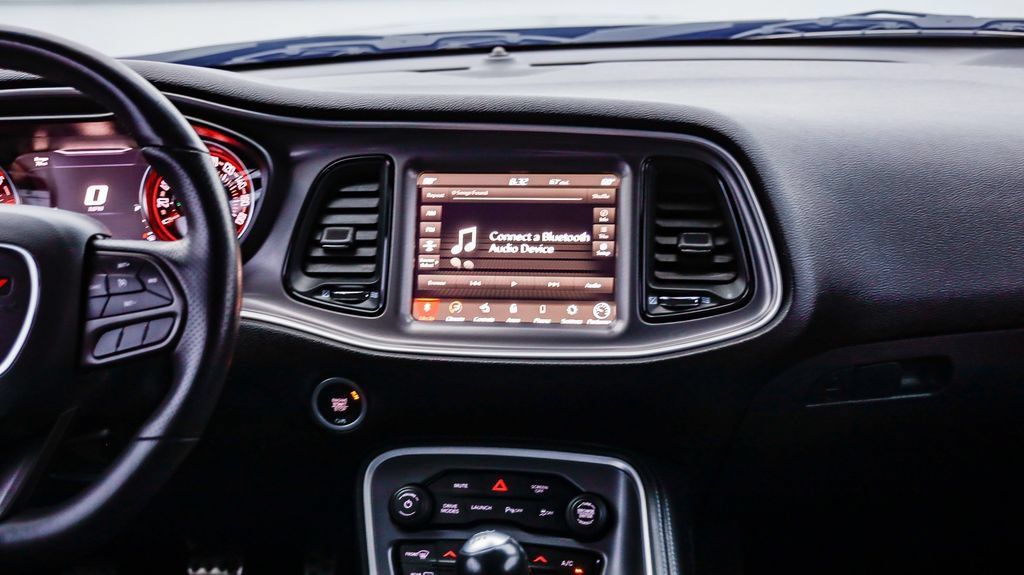 Used 2022 Dodge Challenger R/T Scat Pack RWD image 16