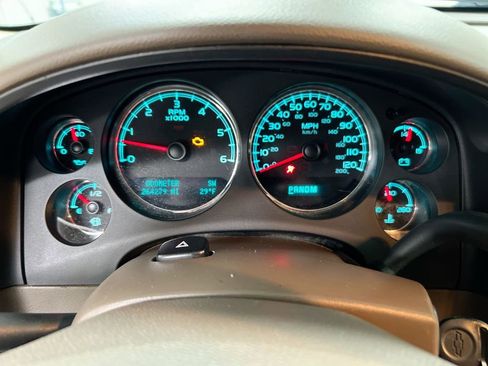 Used 2012 GMC Yukon SLT w/ SLT-2 Equipment Package image 12