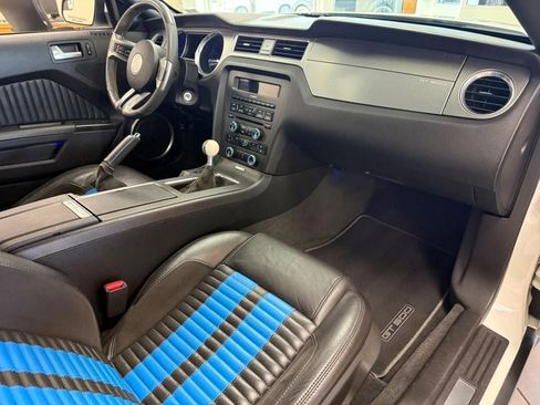 Used 2011 Ford Mustang Shelby GT500 RWD image 8