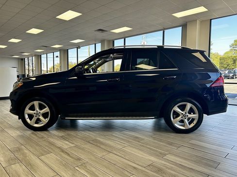 Used 2018 Mercedes-Benz GLE 350 4MATIC image 4