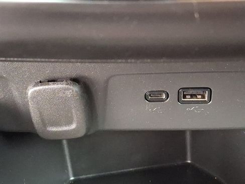 Used 2024 Chevrolet Trax RS image 26