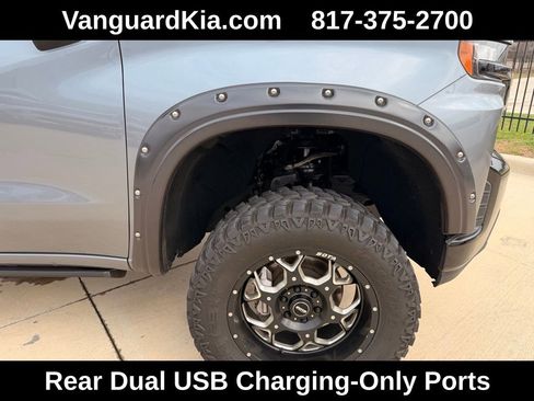 Used 2019 Chevrolet Silverado 1500 LT Trail Boss image 11