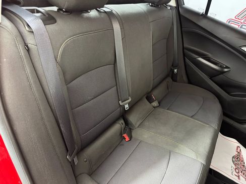 Used 2018 Chevrolet Cruze LS image 31