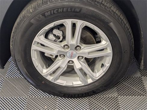 Certified 2023 GMC Terrain SLE w/ Driver Convenience Package image 8