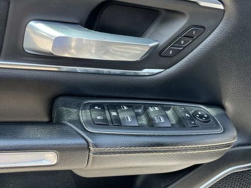Used 2019 RAM 1500 Laramie w/ Sport Appearance Package AWD/4WD image 32