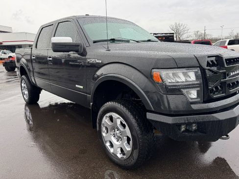 Used 2012 Ford F150 Lariat w/ Lariat Chrome Pkg image 12