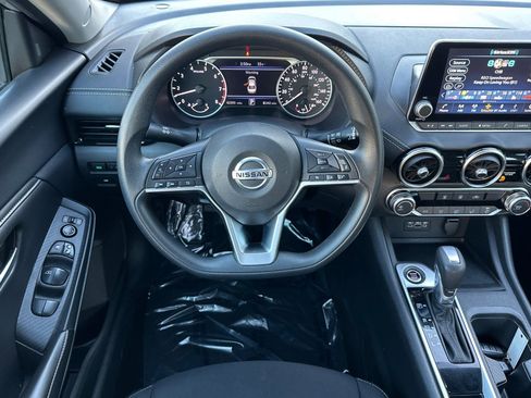 Used 2023 Nissan Sentra SV image 16