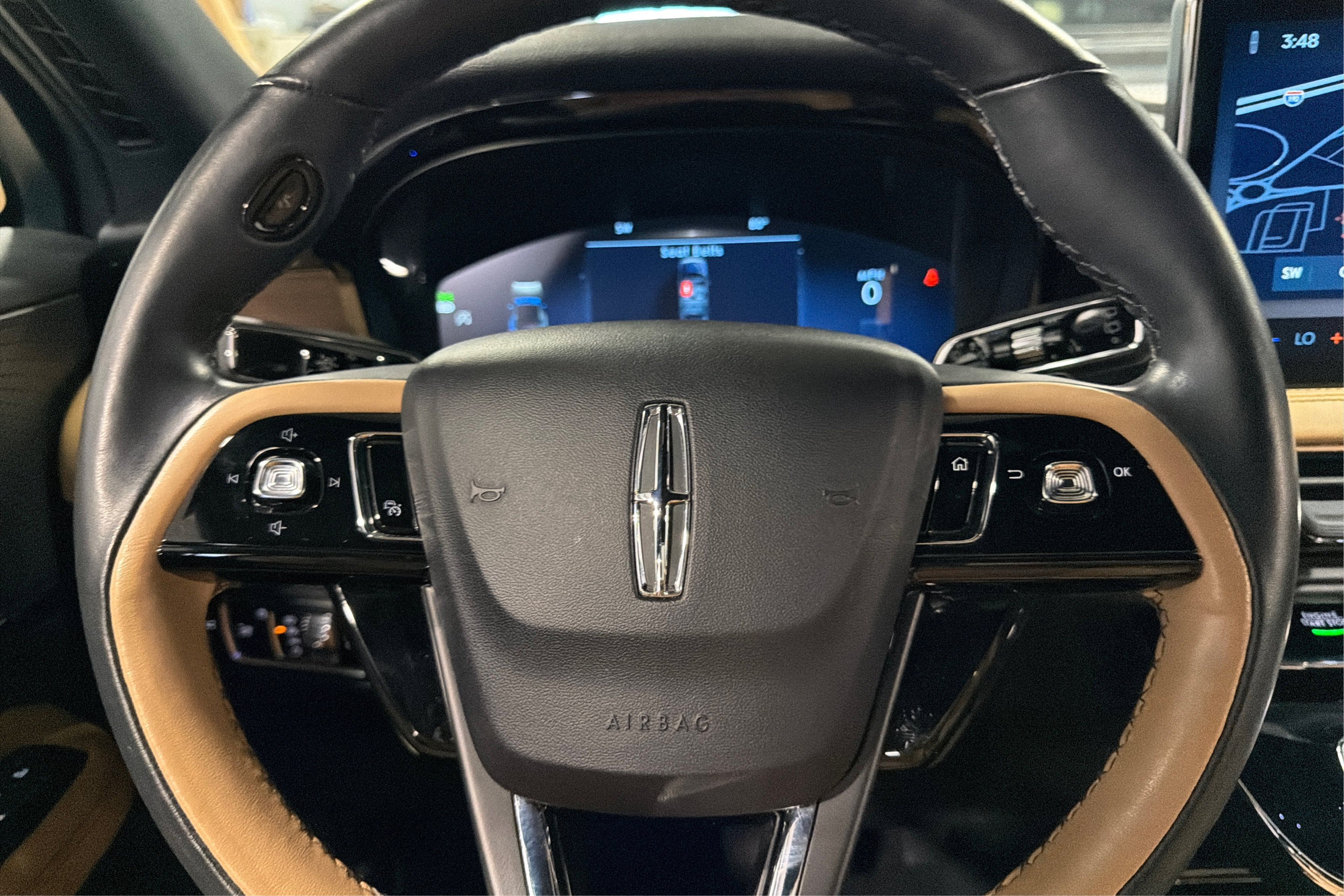 Used 2023 Lincoln Corsair Reserve w/ Equipment Group 201A AWD/4WD image 22