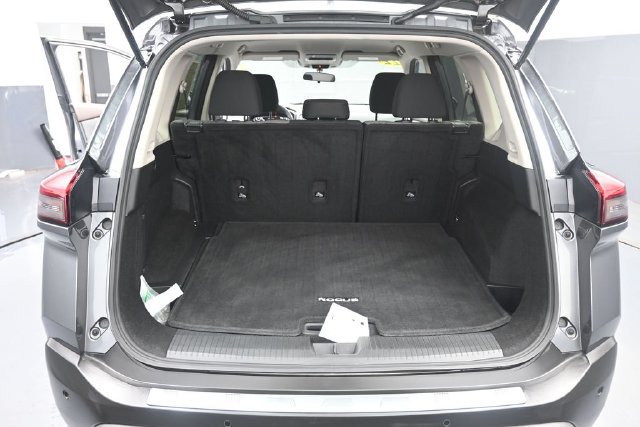 Used 2022 Nissan Rogue SV FWD image 23
