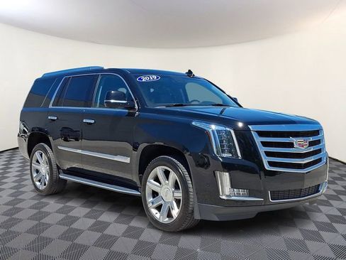 Used 2019 Cadillac Escalade Luxury AWD/4WD image 1