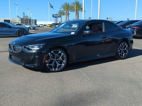 Used 2026 BMW 230i Coupe w/ Convenience Package RWD image 2