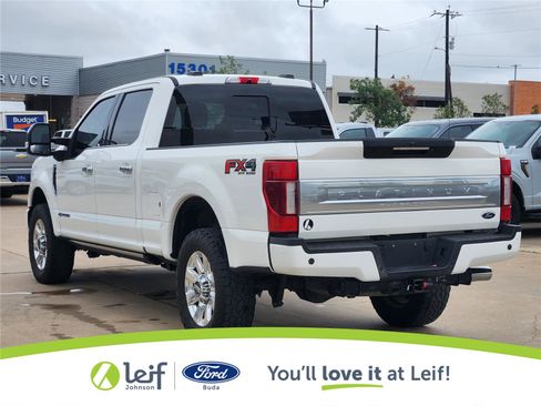 Used 2022 Ford F250 Platinum w/ FX4 Off-Road Package AWD/4WD image 4