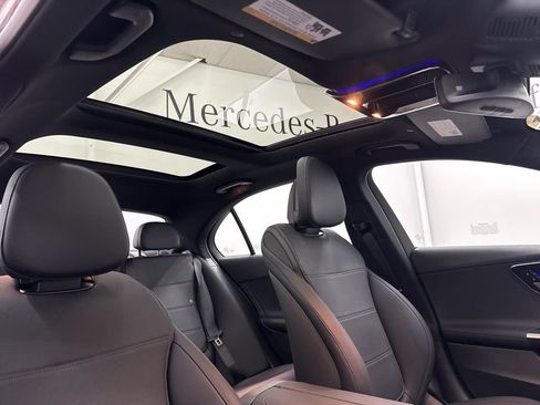 Used 2025 Mercedes-Benz C 300 Sedan image 29