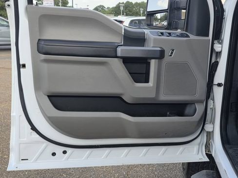 Used 2022 Ford F250 XLT AWD/4WD image 15