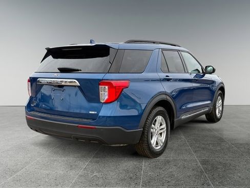 Used 2020 Ford Explorer XLT w/ Comfort Package image 5