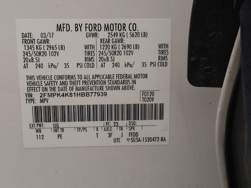 Used 2017 Ford Edge Titanium w/ Equipment Group 302A AWD/4WD image 33