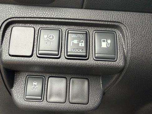Used 2016 Nissan Leaf S w/ Charger Package FWD image 23