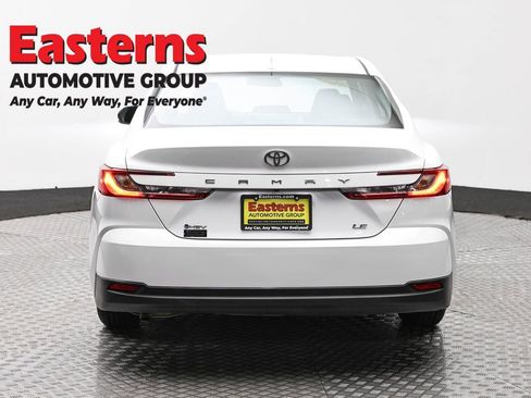Used 2025 Toyota Camry LE FWD image 6
