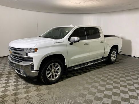 Used 2020 Chevrolet Silverado 1500 LTZ w/ LTZ Plus Package AWD/4WD image 12