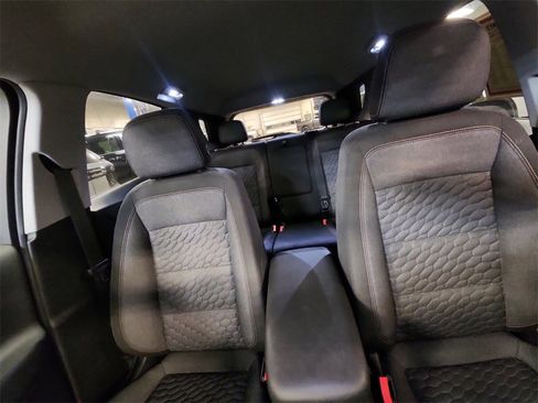 Used 2019 Chevrolet Equinox LT w/ Driver Convenience Package image 33