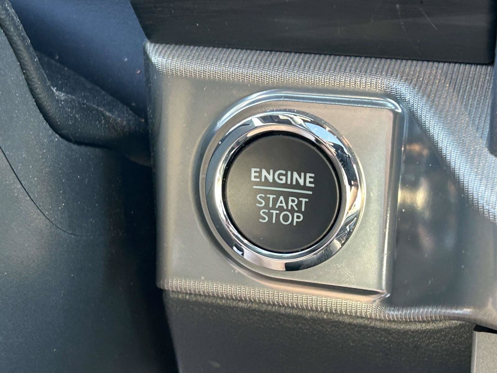 Used 2024 Ford F150 Lariat w/ FX4 Off-Road Package AWD/4WD image 31