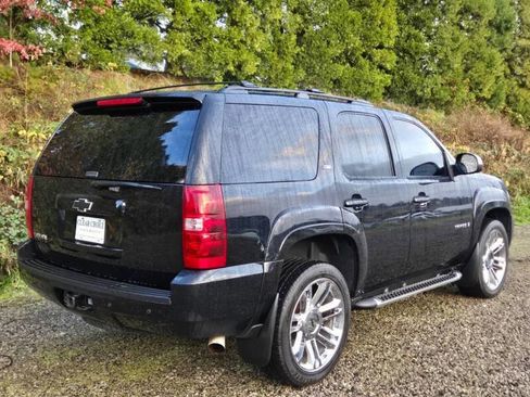 Used 2009 Chevrolet Tahoe LT w/ Luxury Package image 9