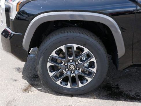 Certified 2025 Toyota Tundra Limited AWD/4WD image 8