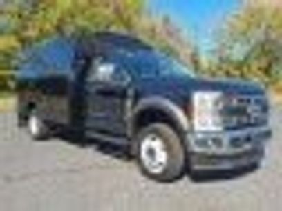 New 2024 Ford F450 XL w/ XL Chrome Package