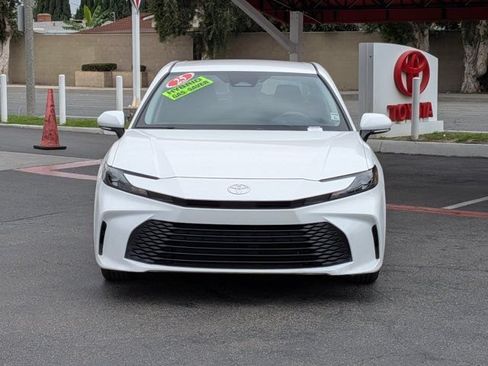 Used 2025 Toyota Camry LE w/ Convenience Package FWD image 2