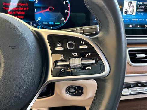 Used 2021 Mercedes-Benz GLS 450 4MATIC image 23