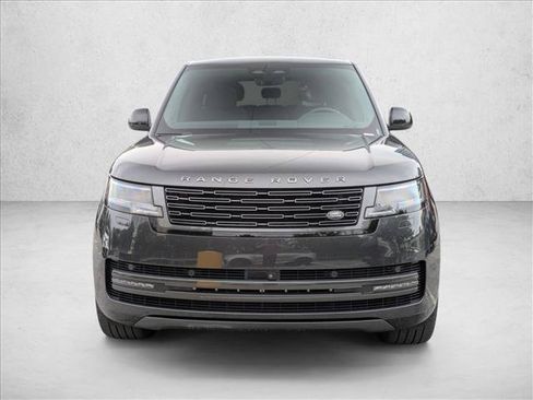 Used 2024 Land Rover Range Rover SE AWD/4WD image 2