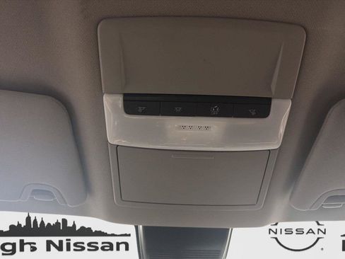Used 2024 Nissan Altima 2.5 SR FWD image 17