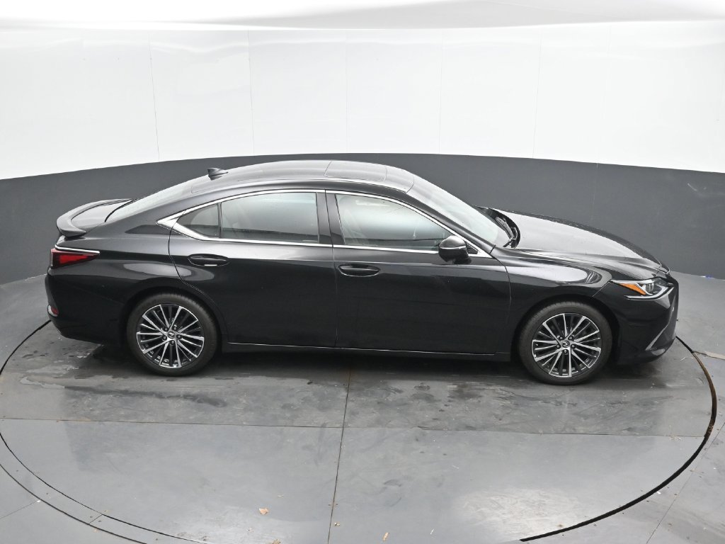 Used 2023 Lexus ES 350 w/ Premium Package FWD image 32